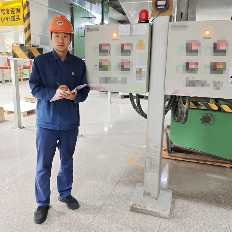 zhouqichao04.jpg zhouqichao04.jpg